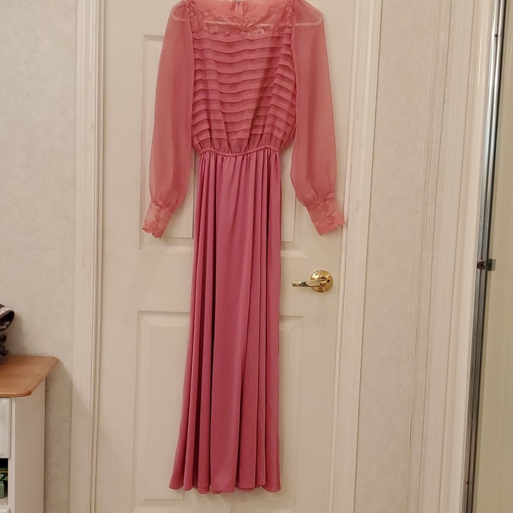 Full length women's lacy dress